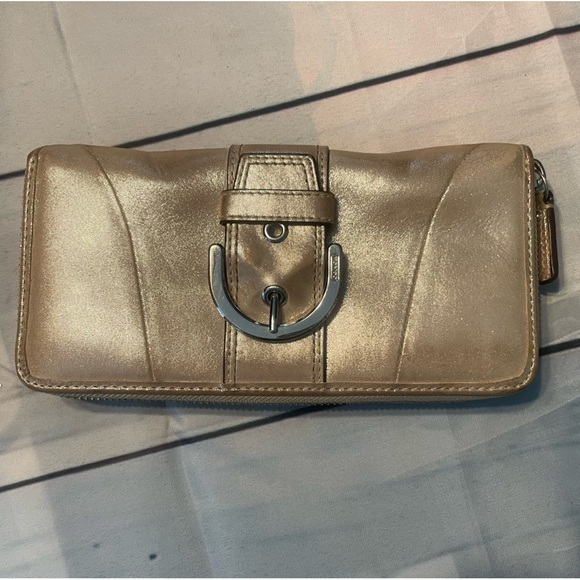 COACH VINTAGE PINK CHAMPAGNE FULL ZIP CONTINENTAL WALLET !! - Picture 1 of 10